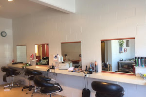 Women Hair Treatment, Loreal Colour Styling Family Salon Invercargill- Gladstone Hair Company