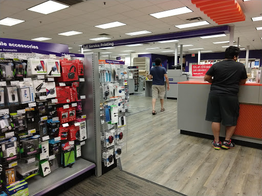 Print Shop «FedEx Office Print & Ship Center», reviews and photos, 2293 NW 185th Ave, Hillsboro, OR 97124, USA