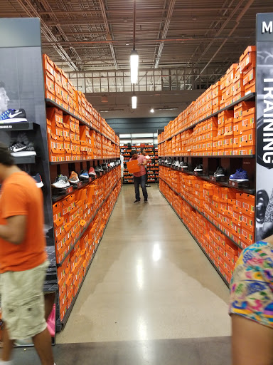 Sporting Goods Store «Nike Factory Store», reviews and photos, 3000 Grapevine Mills Pkwy #611, Grapevine, TX 76051, USA