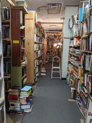 Used Book Store «Yes Books», reviews and photos, 589 Congress St, Portland, ME 04101, USA