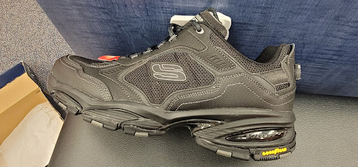 Shoe Store «Rack Room Shoes», reviews and photos, 1985 E Main St #1, Spartanburg, SC 29307, USA