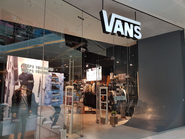 Comments and reviews of VANS Store London Westfield White City