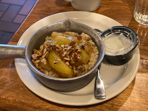 American Restaurant «Cracker Barrel Old Country Store», reviews and photos, 1511 Riverboat Center Dr, Joliet, IL 60431, USA