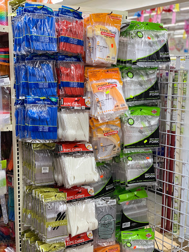 Thrift Store «Thrift & Dollar Mart», reviews and photos, 1915 E Park Row Dr, Arlington, TX 76010, USA