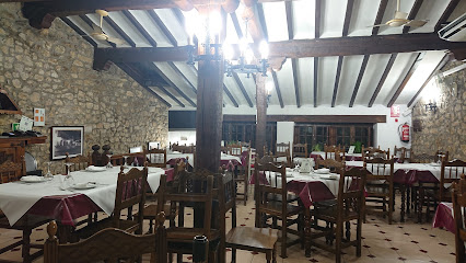 Restaurante Casa Cossío - Pl. Abad Francisco Navarro, 12, 39330 Santillana del Mar, Cantabria, Spain