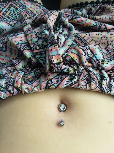 Tattoo Shop «Vertigo Tattoo & Body Piercing», reviews and photos, 7594 Shipyard Rd, Manns Harbor, NC 27953, USA