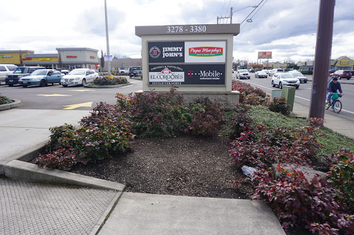 Cell Phone Store «T-Mobile», reviews and photos, 3318 Lancaster Dr NE, Salem, OR 97305, USA