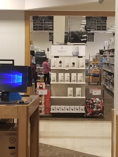 Electronics Store «Micro Center», reviews and photos, 8000 E Quincy Ave, Denver, CO 80237, USA