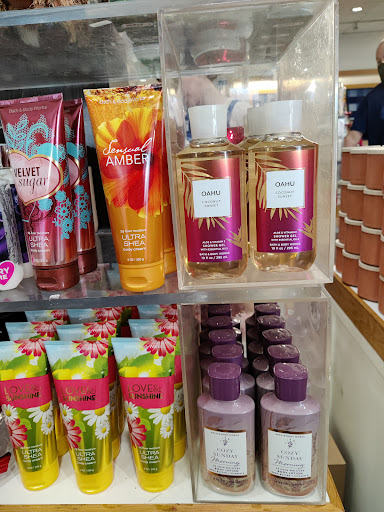 Beauty Supply Store «Bath & Body Works», reviews and photos, 3939 IH-35 S 502, San Marcos, TX 78666, USA