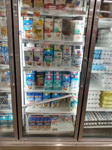 Grocery Store «Winn-Dixie», reviews and photos, 820 Old Camp Rd, The Villages, FL 32162, USA