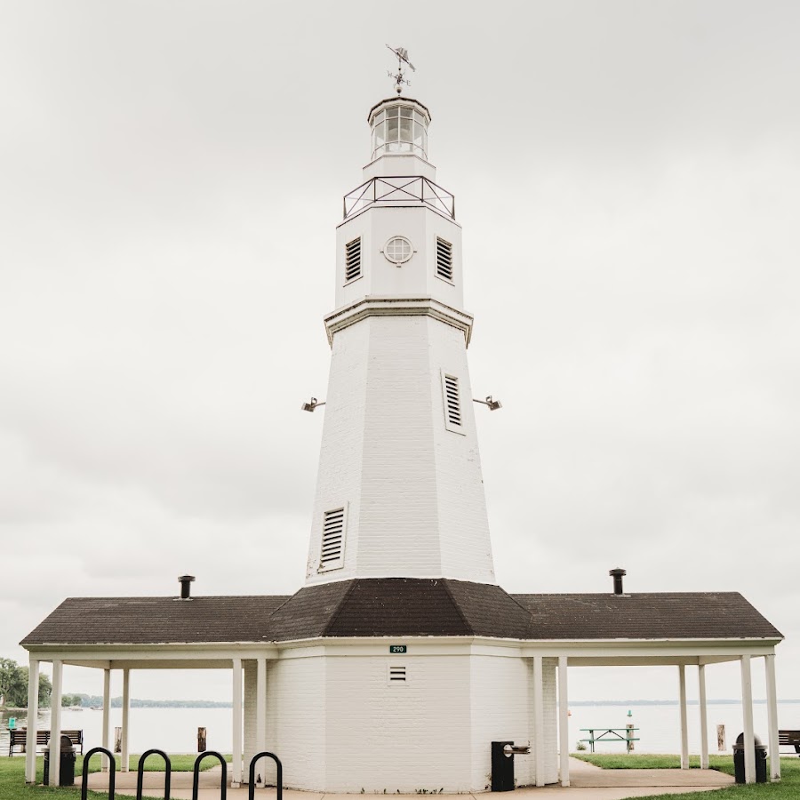 Neenah (Kimberly Point) Lighthouse