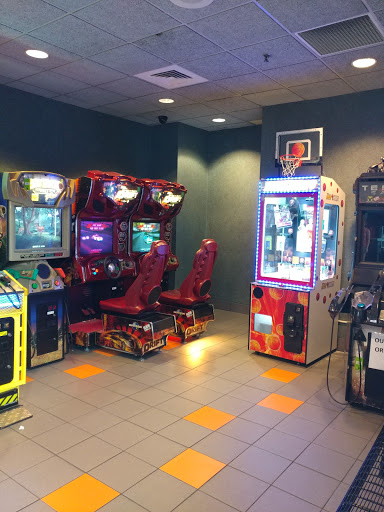 Movie Theater «Regal Cinemas Bolingbrook 12», reviews and photos, 1221 W Boughton Rd, Bolingbrook, IL 60440, USA