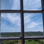 Photo n° 2 de l'avis de herve.a fait le 23/06/2019 à 15:28 pour Château de Lussan à Lussan