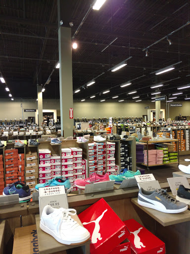 Shoe Store «DSW Designer Shoe Warehouse», reviews and photos, 21001 North Tatum Boulevard, Phoenix, AZ 85050, USA