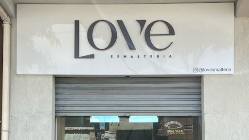 Logo da empresa - Love esmalteria