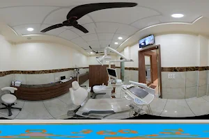 Gupta Dental Clinic & Smile Centre/implant centre/orthodontic centre image