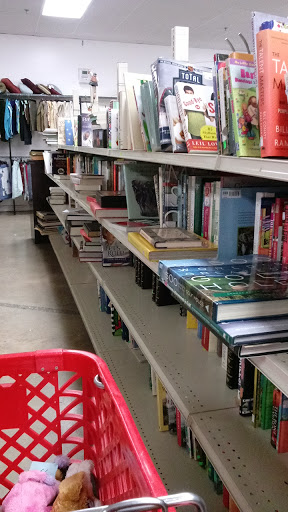 Thrift Store «The Salvation Army Family Store & Donation Center», reviews and photos, 1035 E Rand Rd, Arlington Heights, IL 60004, USA