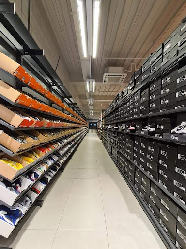 Sporting Goods Store «Nike Factory Store», reviews and photos, 5195 Factory Shops Blvd, Ellenton, FL 34222, USA