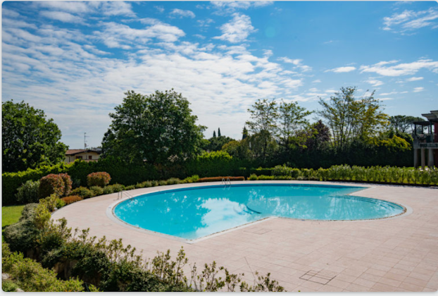 Photos du propriétaire Casa vacanza Delizioso Residence vista lago 25015 Desenzano del Garda