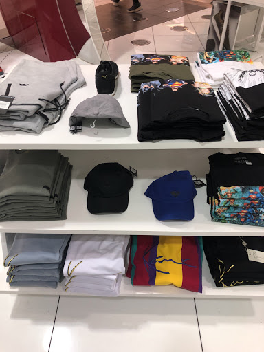 Shoe Store «Shoe Palace», reviews and photos, 2901 S Capital of Texas Hwy, Austin, TX 78746, USA