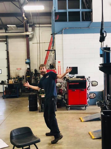 Auto Repair Shop «Adams Automotive Inc», reviews and photos, 11517 US-12, Richmond, IL 60071, USA