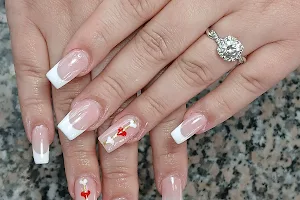 Nails Luv image