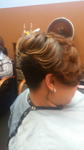 Beauty Salon «Sola Salon Studios», reviews and photos, 3034 Lyndale Ave S, Minneapolis, MN 55408, USA