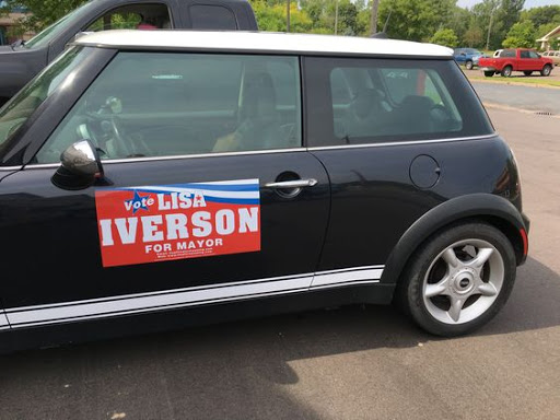 Graphic Designer «Rapid Press Printing & Copy Center Inc», reviews and photos, 608 Lake St S, Forest Lake, MN 55025, USA