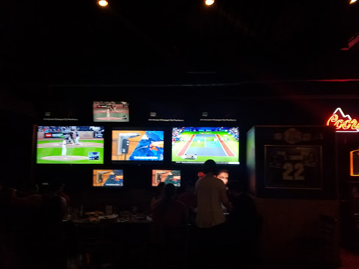 Bar & Grill «Big Shots Sports Cafe», reviews and photos, 1833 Airport Fwy, Bedford, TX 76021, USA