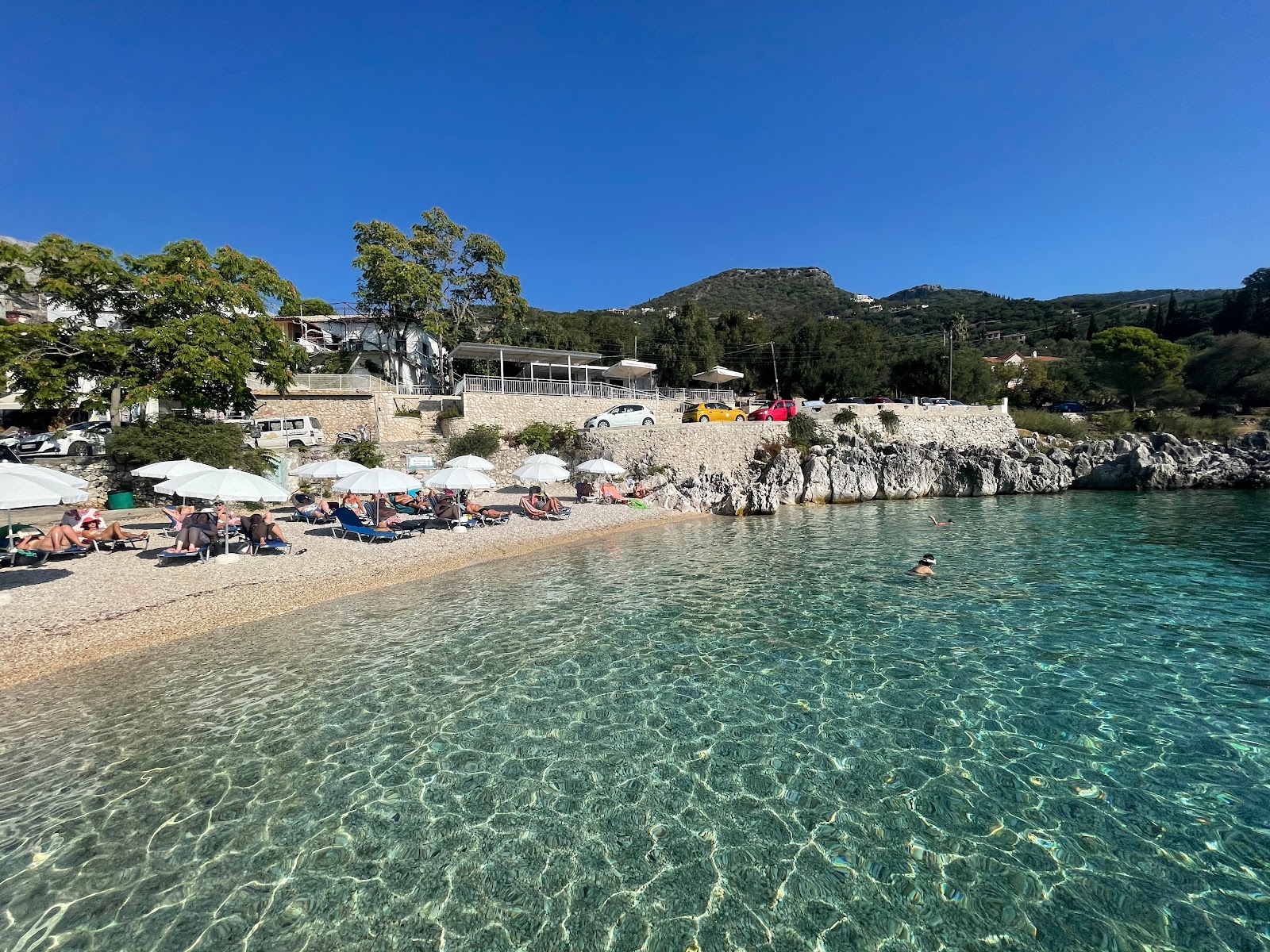 Fotografija Nissaki plaža z visok stopnjo čistoče