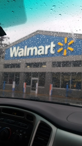 Discount Store «Walmart», reviews and photos, 465 Bridgeport Ave, Shelton, CT 06484, USA