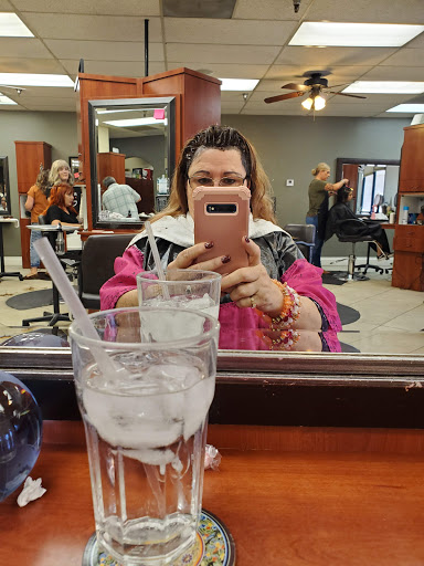 Desert Rose Salon image