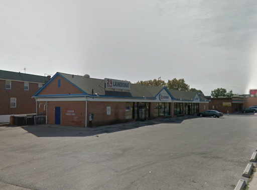 Laundromat «24 Hour Laundromat», reviews and photos, 840 Garrett Rd, Upper Darby, PA 19082, USA