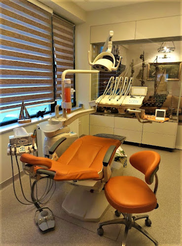 Dental Corner - Dentist