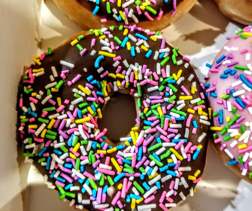 Bakery «Krispy Kreme Doughnuts», reviews and photos, 2251 Claribel Rd, Riverbank, CA 95367, USA