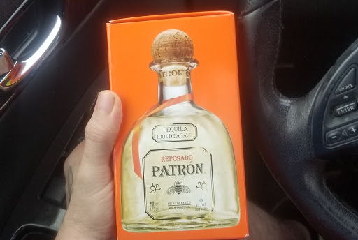 Liquor Store «Oakland Mills Liquor», reviews and photos, 5865 Robert Oliver Pl, Columbia, MD 21045, USA