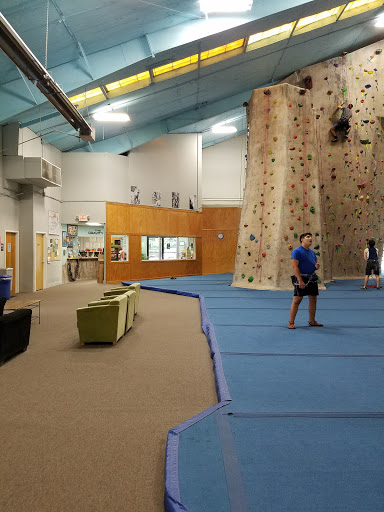 Gym «The Gravity Vault - Indoor Rock Gym», reviews and photos, 107 Pleasant Ave, Upper Saddle River, NJ 07458, USA