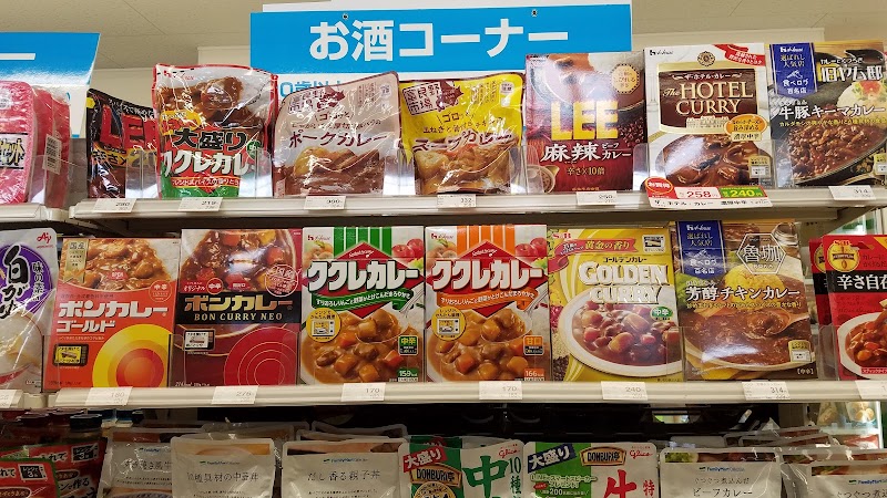 ファミリーマート 東海富木島店