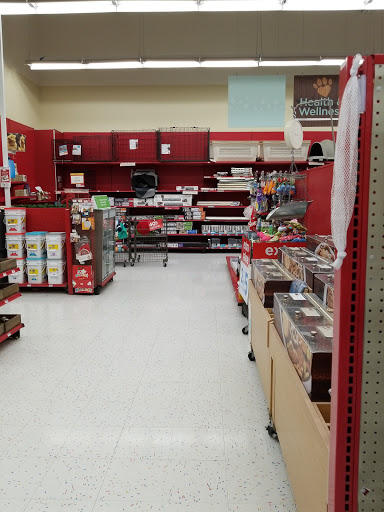 Pet Supply Store «Petco Animal Supplies», reviews and photos, 2140 E Blvd St, Kokomo, IN 46902, USA