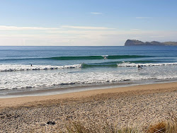 Photo de Pauanui Beach avec rivage droit, long