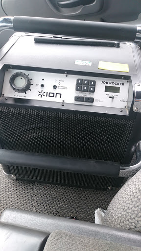 Surplus Store «Big Box Outlet Store - Marysville», reviews and photos, 1338 State Ave, Marysville, WA 98270, USA