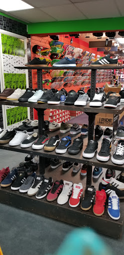 Skateboard Shop «Funtastik Skate and Snowboard Shop», reviews and photos, 18 W Main St, Mechanicsburg, PA 17055, USA