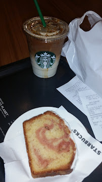 Plats et boissons du Restaurant servant le petit-déjeuner Starbucks à Paris - n°19