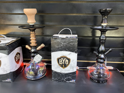 Tobacco Shop «Relax Smoke Shop», reviews and photos, 6 W 39th St, Kansas City, MO 64111, USA