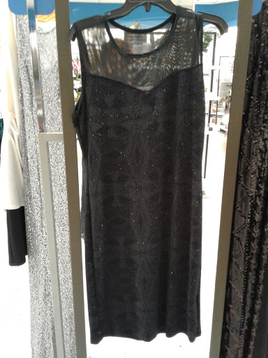 Clothing Store «Ross Dress for Less», reviews and photos, 13510 Whittier Blvd, Whittier, CA 90605, USA