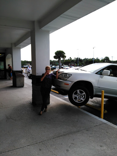 Grocery Store «Winn-Dixie», reviews and photos, 1850 N Tamiami Trail, North Fort Myers, FL 33903, USA