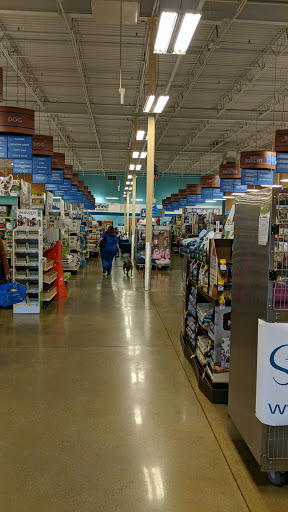 Pet Supply Store «PetSmart», reviews and photos, 1140 W Elliot Rd, Tempe, AZ 85284, USA