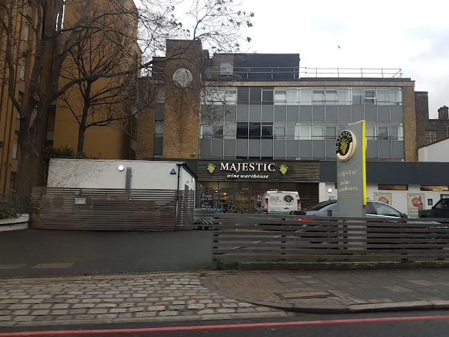 Comments and reviews of Majestic Wine Islington