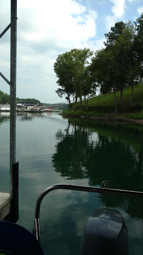 Marina «Mitchell Creek Marina», reviews and photos, 1260 Livingston Boat Dock Rd, Allons, TN 38541, USA