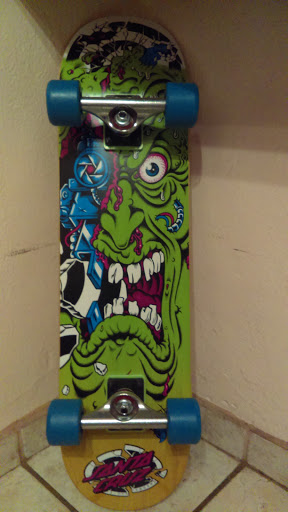 Skate Shop «Slip Skate Shop», reviews and photos, 3228 Pacific Ave, Stockton, CA 95204, USA